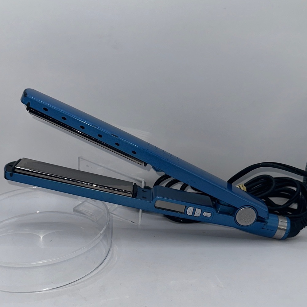 BaByliss Pro Nano Titanium Straightener
